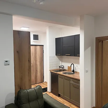 Grand Casa アパート ヤホリナ